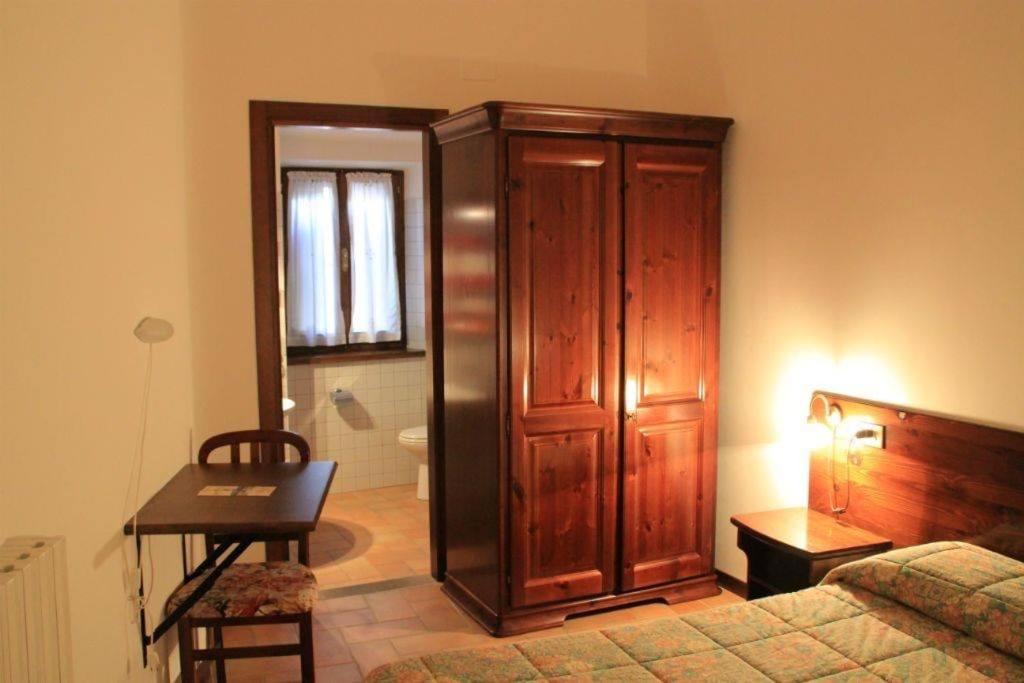 Hotel Guerrin Meschino Montemonaco Esterno foto