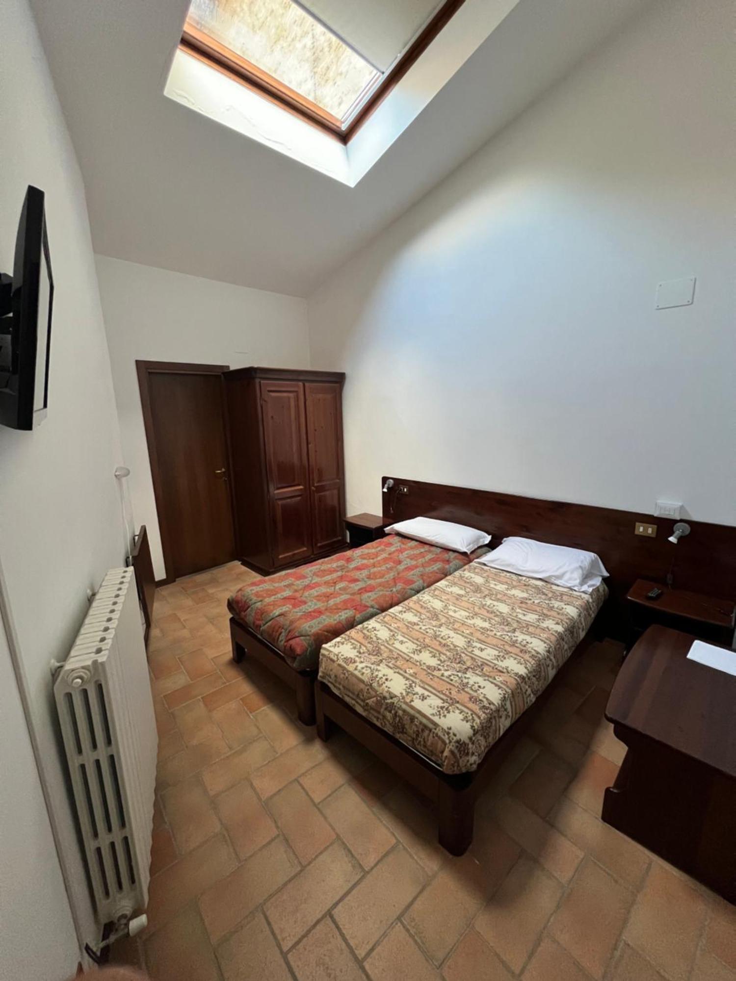 Hotel Guerrin Meschino Montemonaco Esterno foto